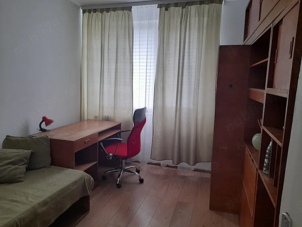Inchiriez apartament 3 camere decomandate - imagine 1