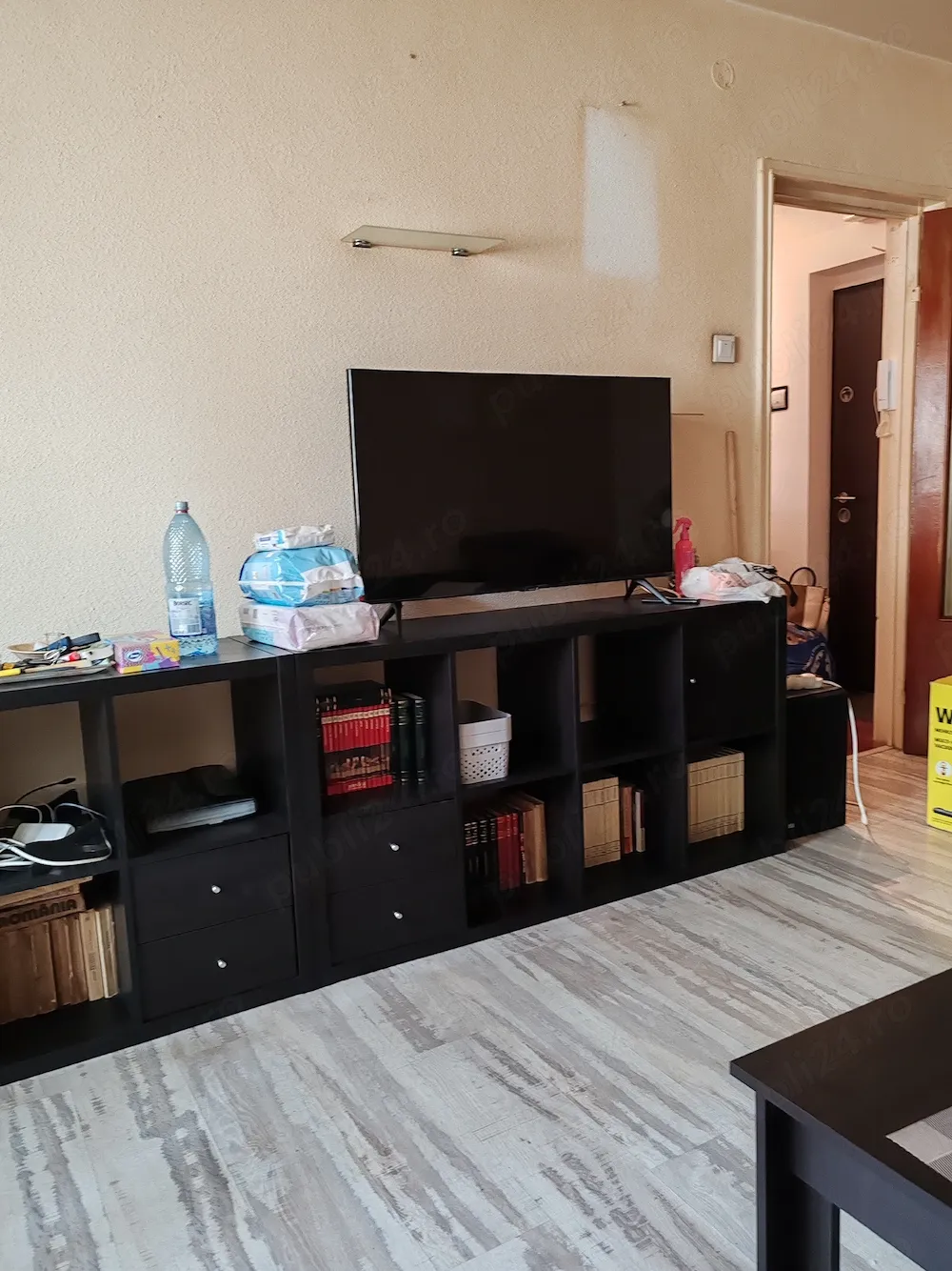 Proprietar închiriez apartament 3 camere sect 3 bdul Ghica tei - imagine 1