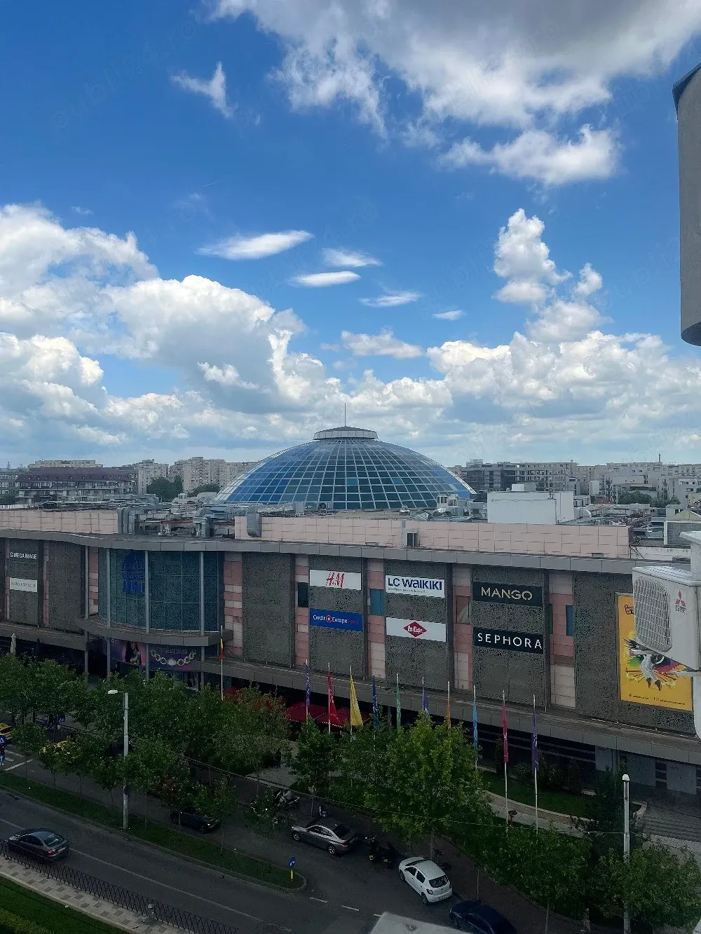 Apartament 4 camere langa Mall Vitan - imagine 1