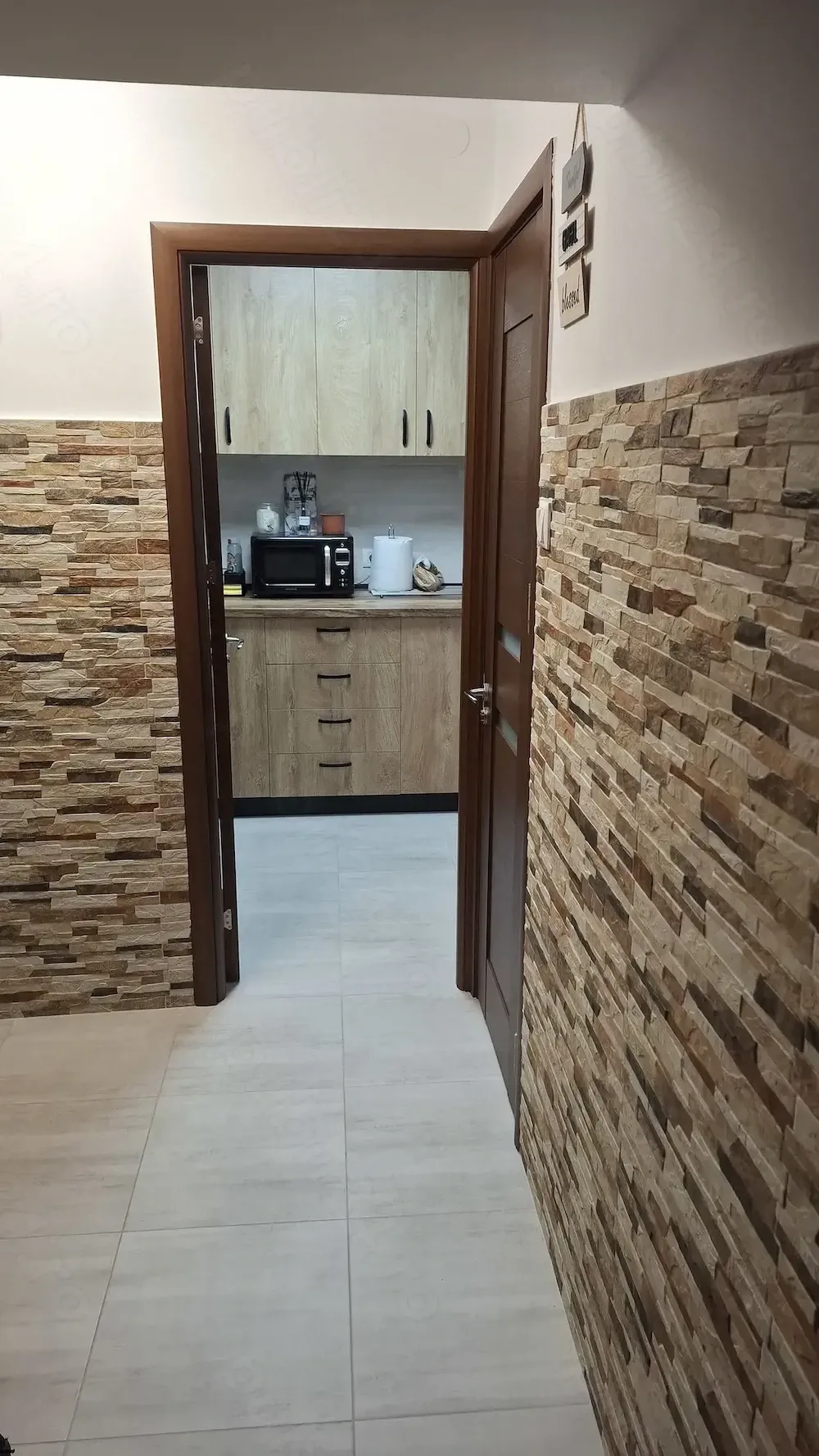 Apartament 2 camere decomandat Bucur Obor - imagine 1