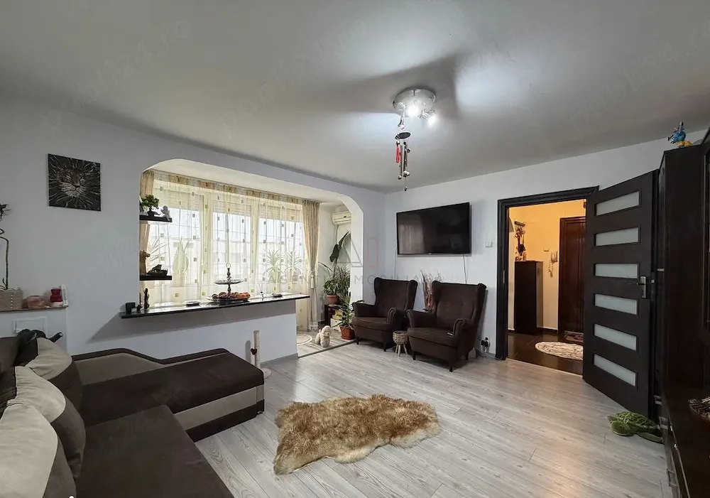 Vând sau schimb ap.3 camere,Colentina cu casa în Voluntari - imagine 1