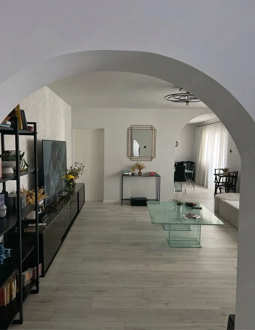 Casă individuală P+1+M | 330 mp utili | Garaj | Ideală pentru locuință sau investiție |