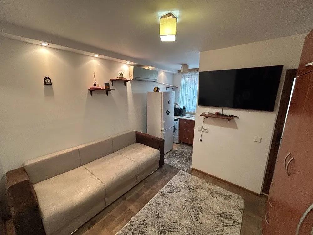Garsonieră de închiriat   Complet mobilată și utilată | 17 mp | Bulevardul 1 Decembrie 1918 nr. 17 - imagine 1