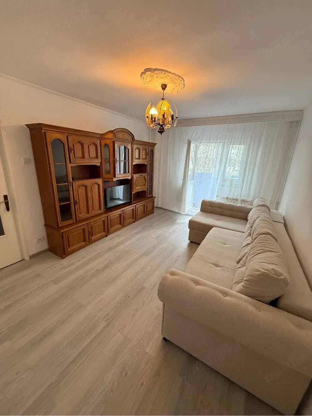 Apartament 3 camere de inchiriat - imagine 1