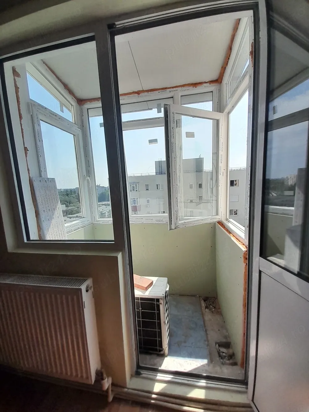 Vind apartament 2 camere - imagine 1