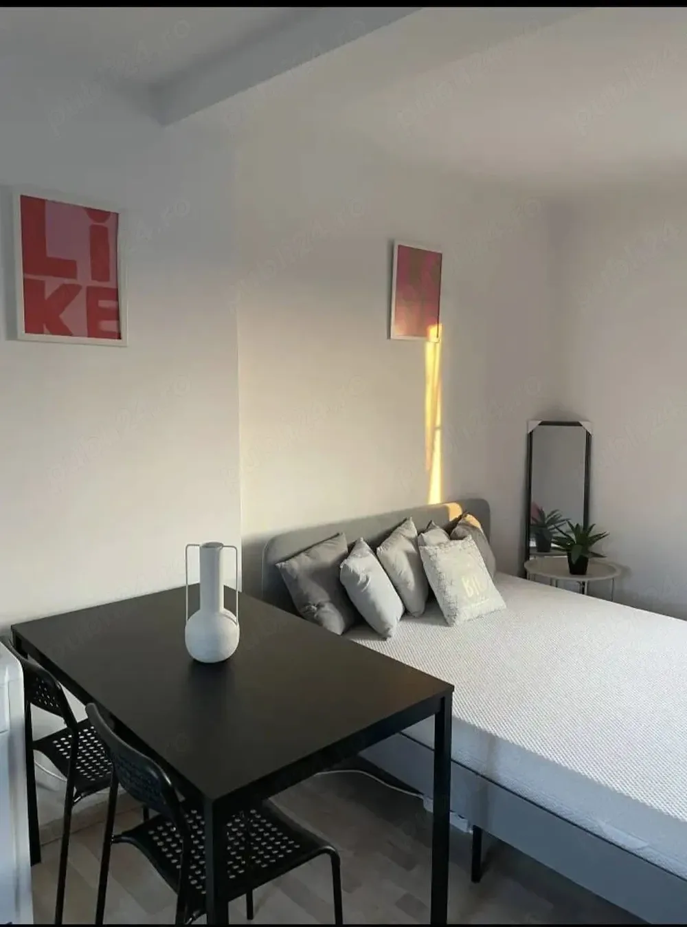 Garsonieră de închiriat Kogălniceanu 39, Locație excelentă, 370