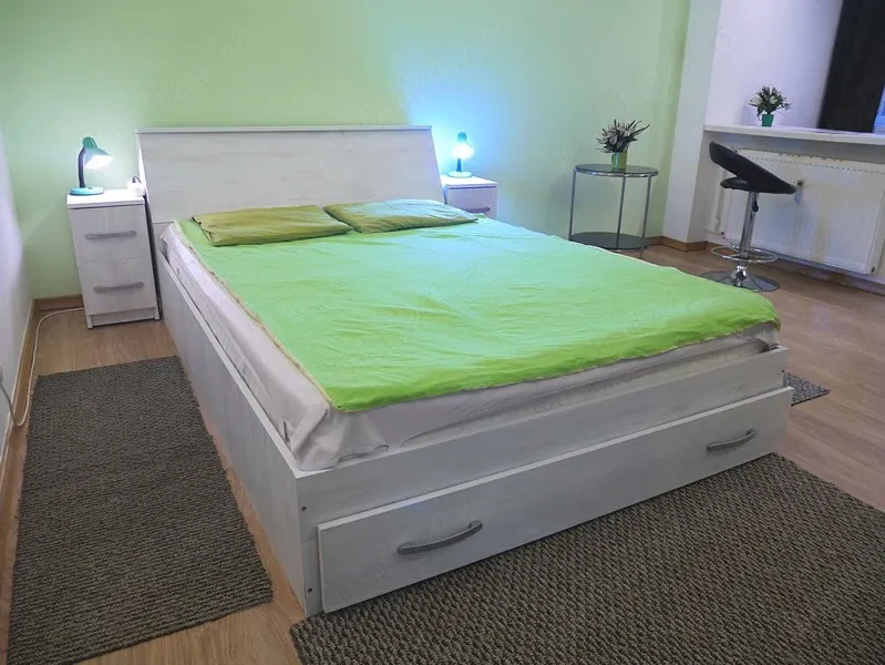 PROPRIETAR, Garsonieră decomandată 39 mp, Metrou Favorit lângă bloc, Mobilată și utilată, Fără comis