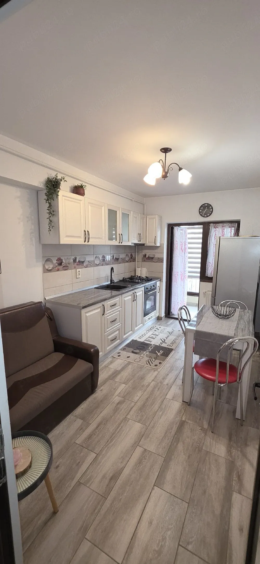 PF ,inchiriez  apartament, zona cug  providenta - imagine 1