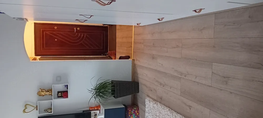 Vând apartament  zona Zimbru