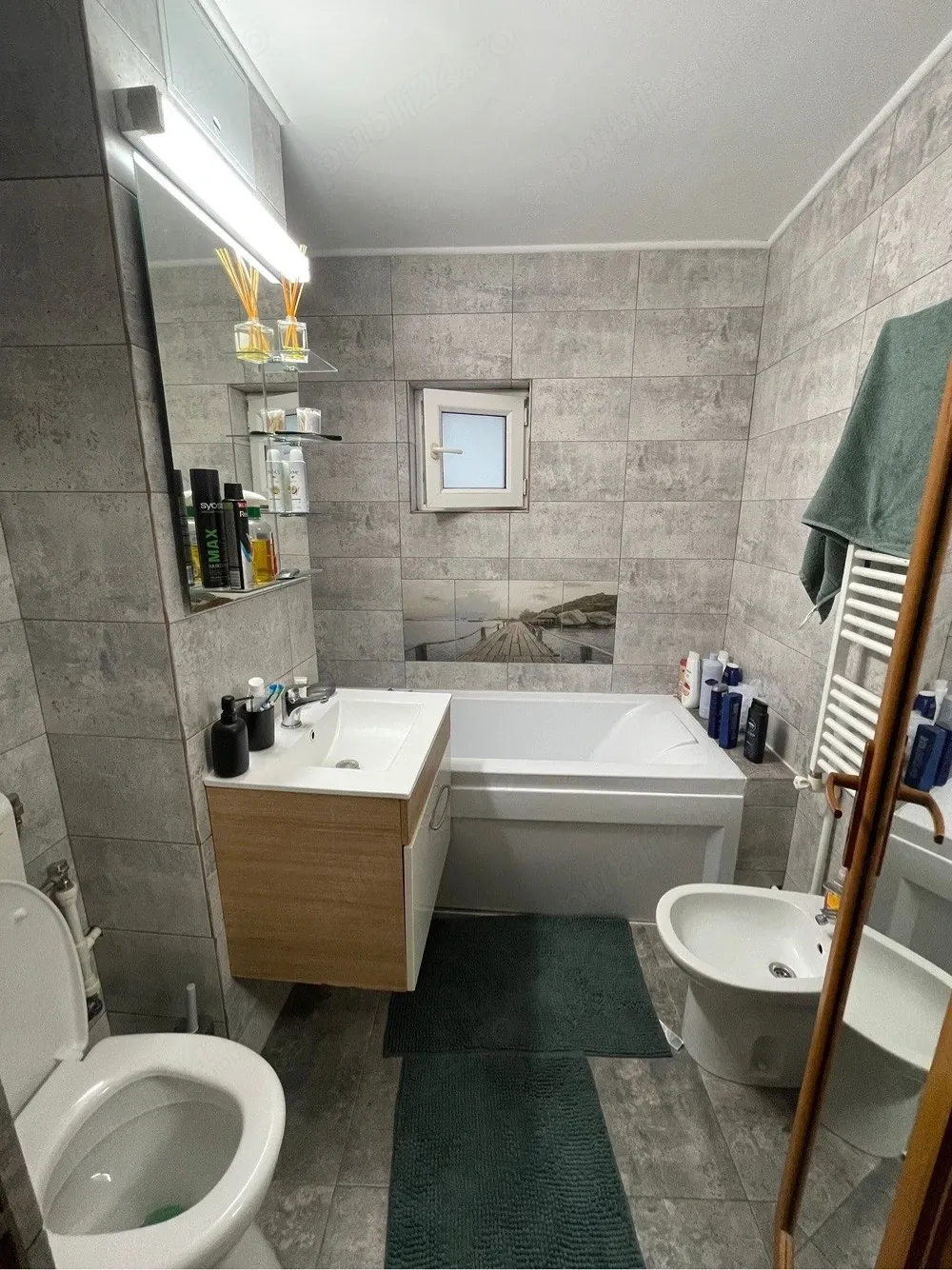 Apartament mobilat si utilat si decomandat cu loc de parcare si vedere la Dunare- Micro 21