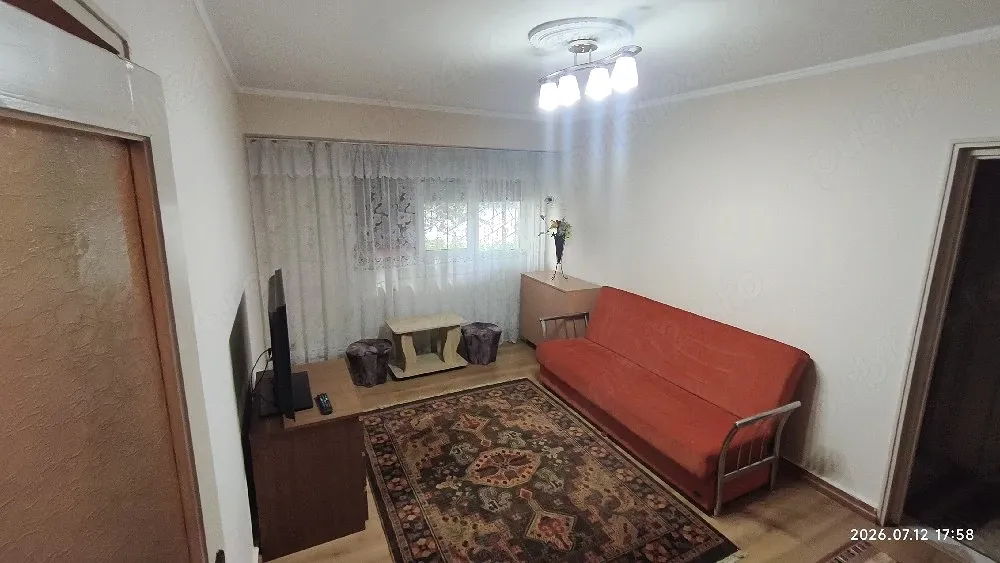 Apartament de închiriat - imagine 1