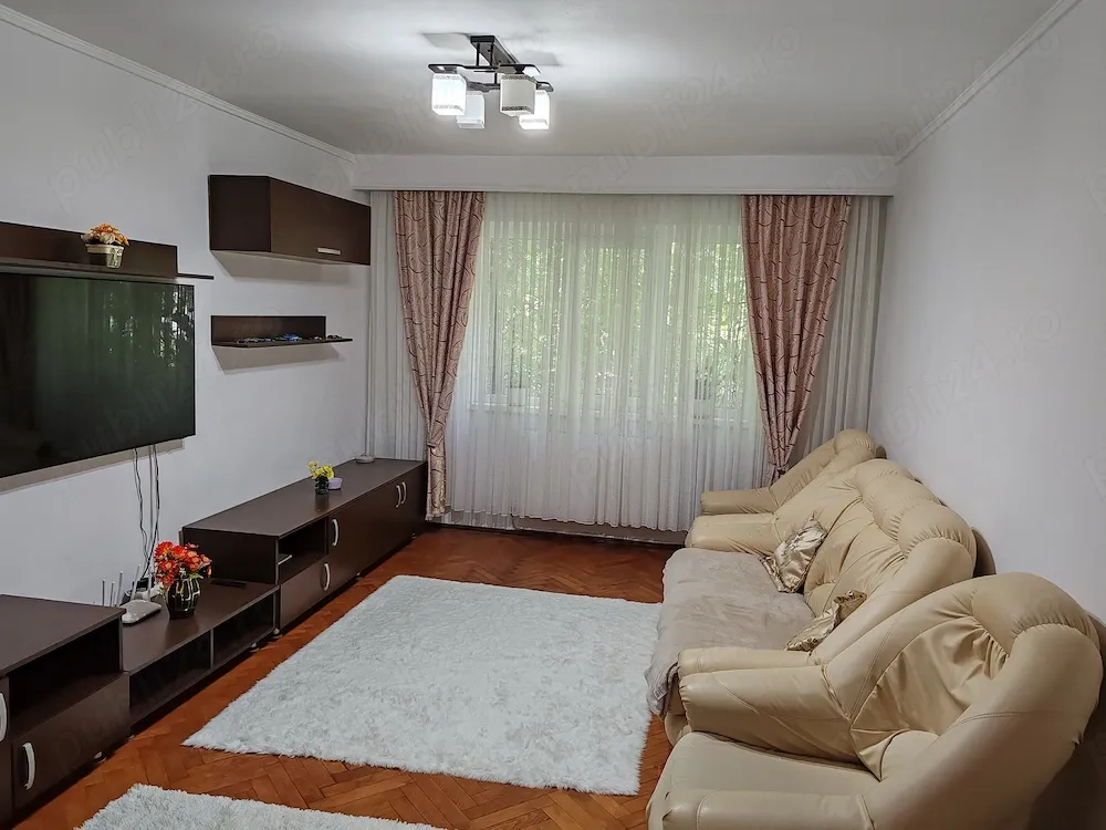 Apartament de închiriat - imagine 1