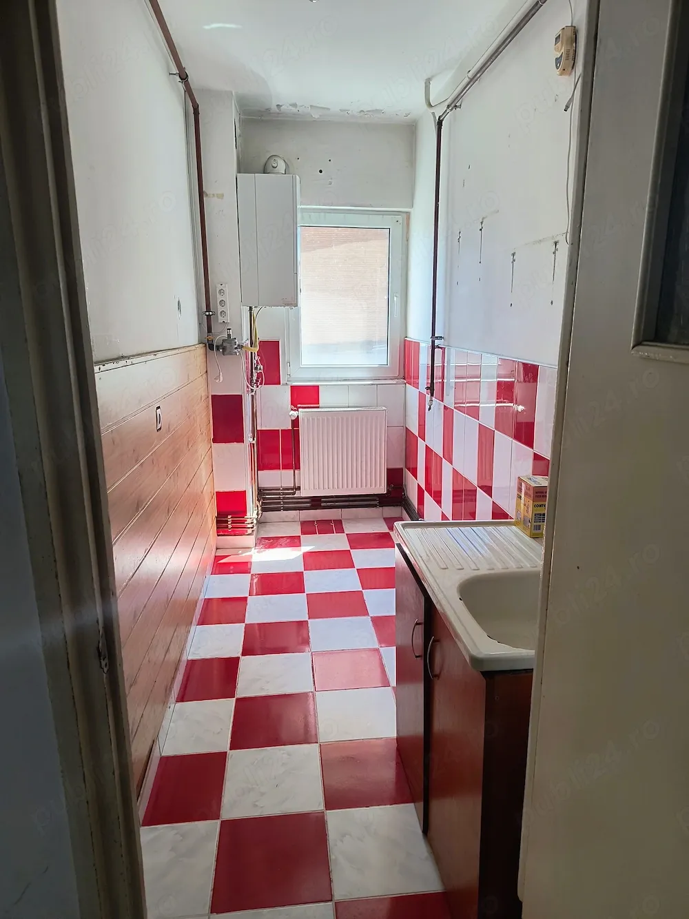 Apartament cu 1 camera, UTA, etaj 1 - imagine 1