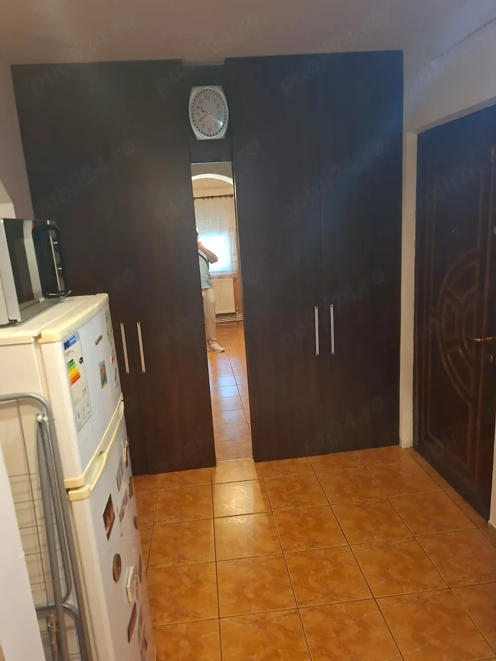 Închiriez apartament 2 camere - imagine 1