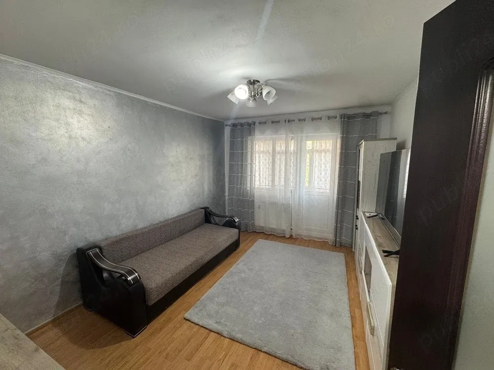 Inchiriez apartament, 2 camere decomandat - imagine 1