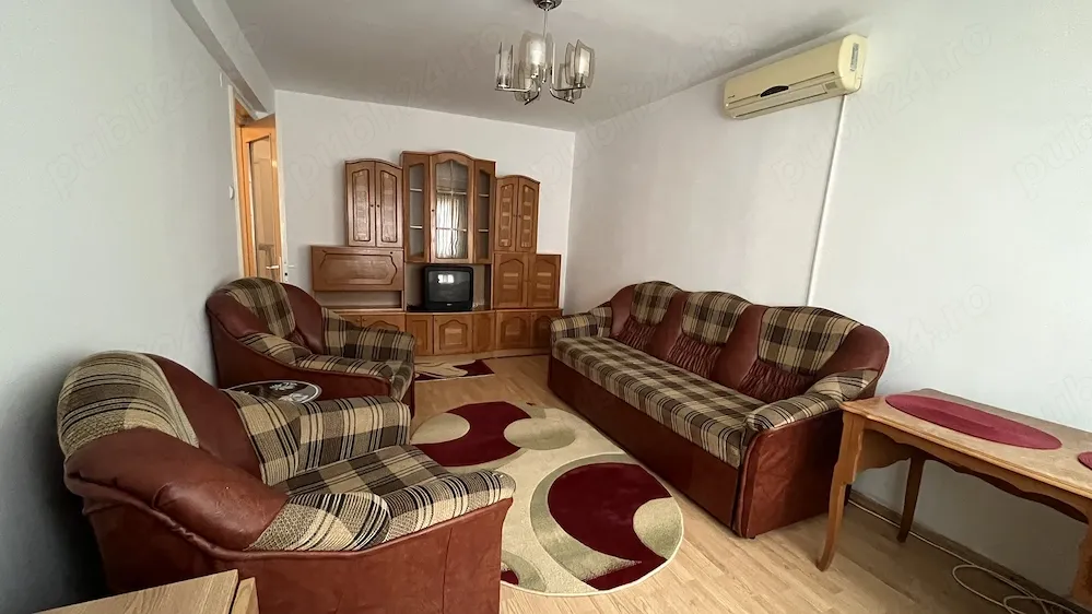 Închiriez apartament 3 camere