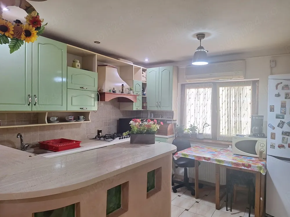Direct proprietar, Vanzare Apartament 3 Camere Unirii Nord, Buzău, Mobilat și Utilat