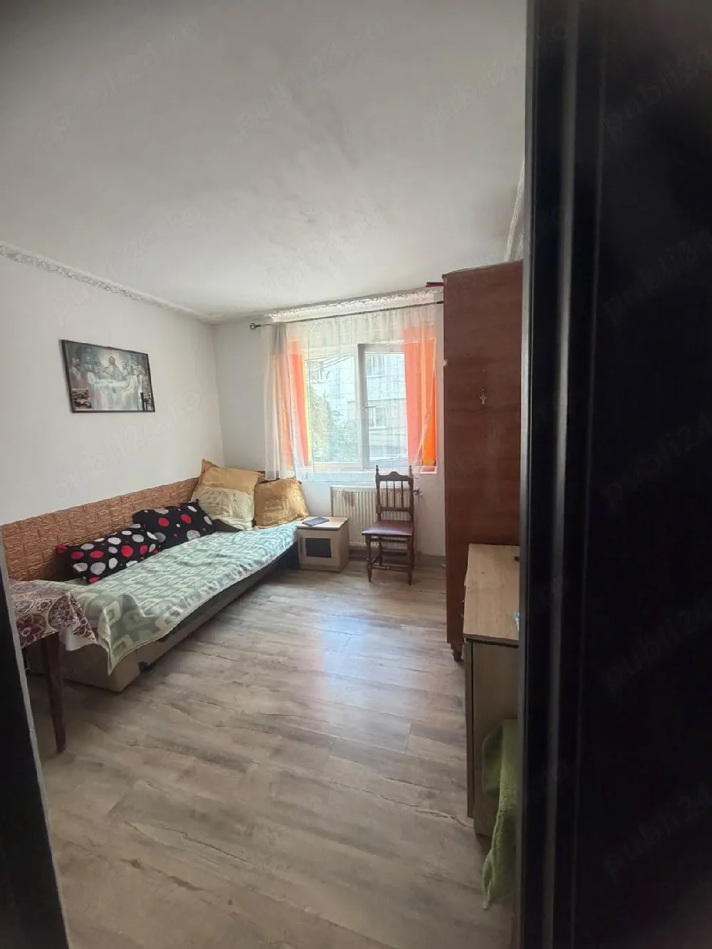 vand apartament