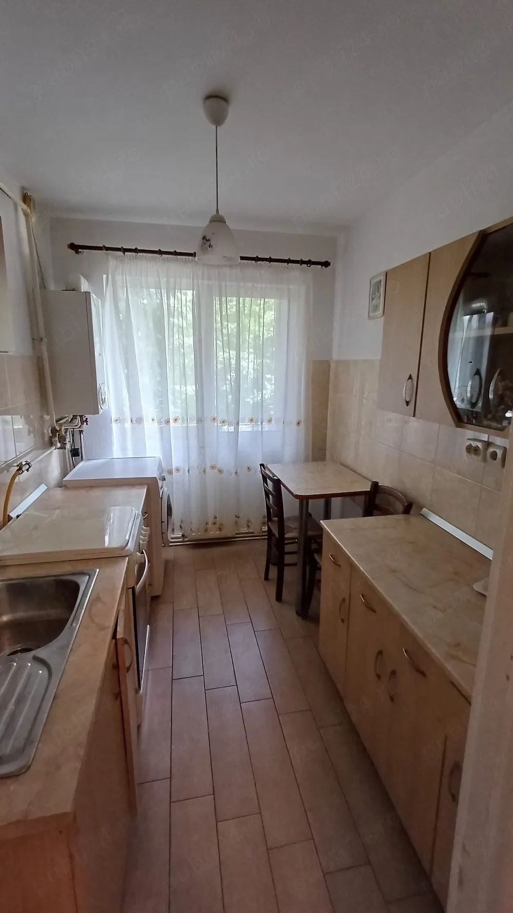 Apartament 2 camere decomandate, etaj 2, balcon, Micro 14, Str. Neajlov - imagine 1