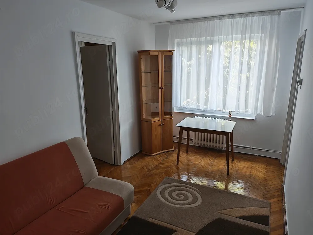 Apartament 2 camere, renovat și mobilat - imagine 1