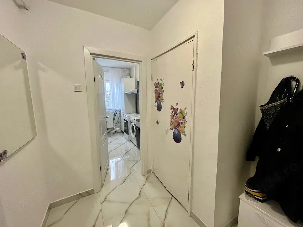 Se Inchiriaza Apartament 2 cam Semi Et 2 Central