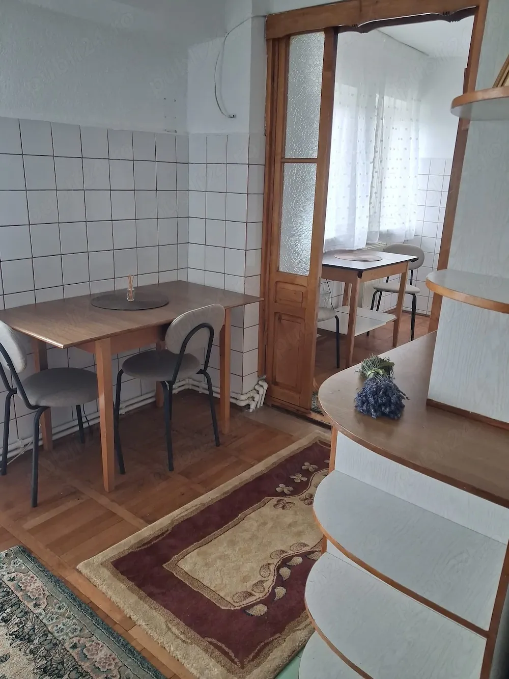 Inchiriez apartament 4 camere