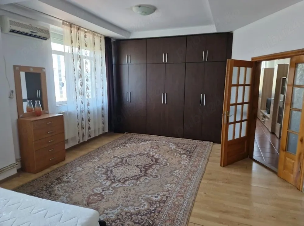 apartament central de inchiriat