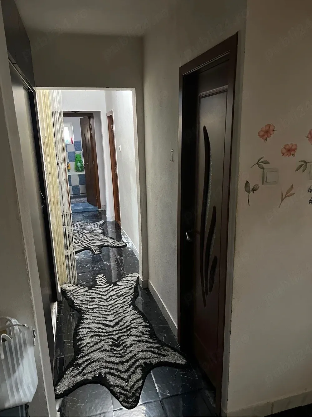 vand sau schimb apartament - imagine 1
