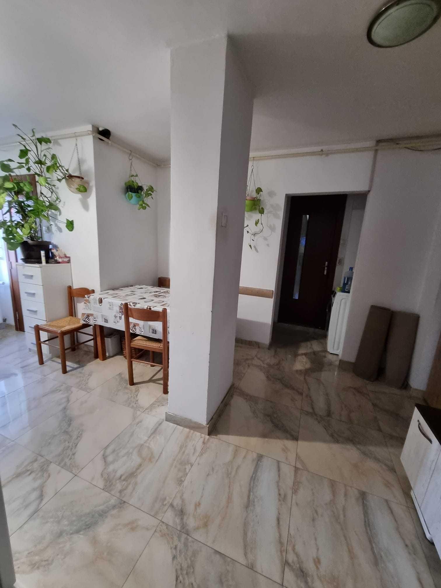 Vând apartament cu 2 camere Apahida - imagine 1