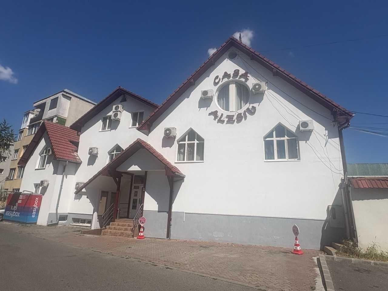 Imobil complet: 18 camere + restaurant cu terasa - 7500 EUR, Cluj - imagine 1