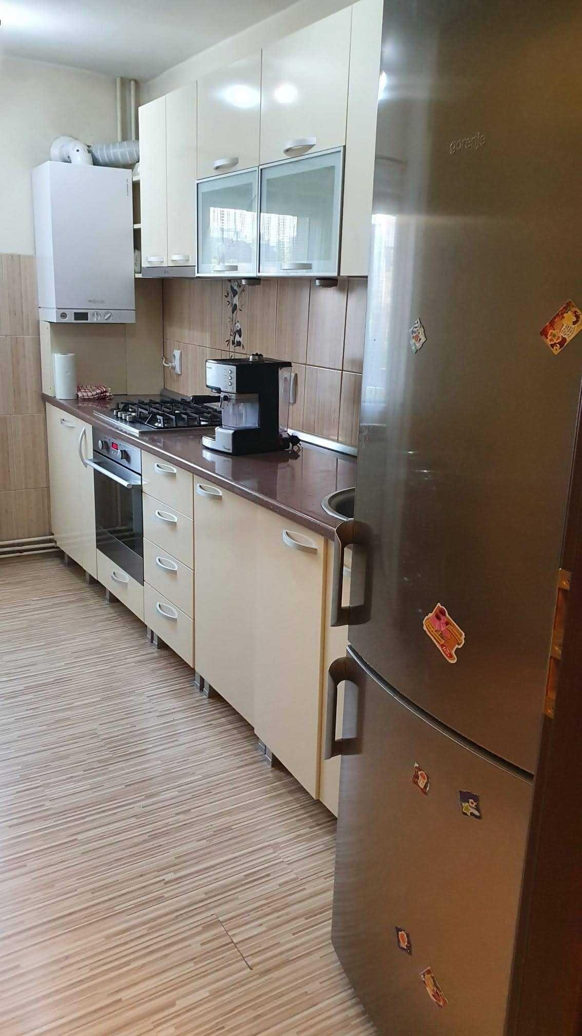 Proprietar, inchiriez apartament 4 camere, 80 mp, 2 bai, balcon, centrala – Marasti, Dambovitei - imagine 1
