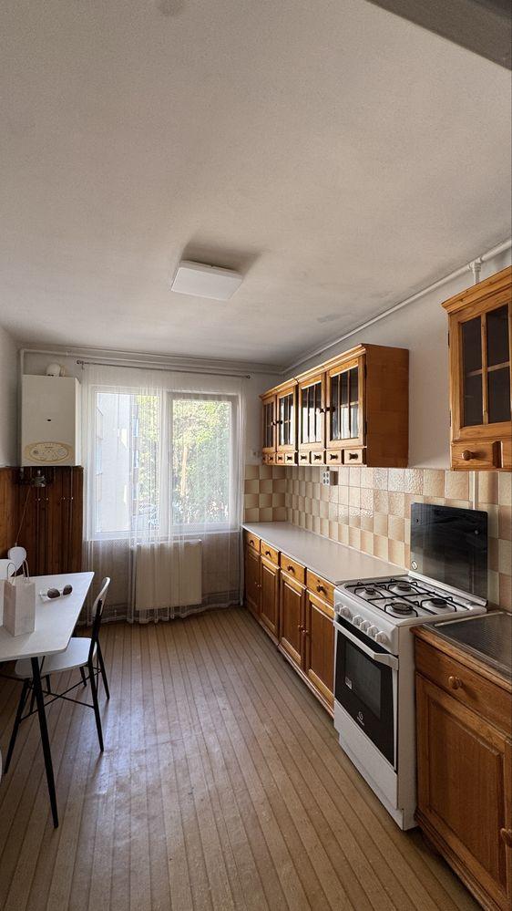 Apartament Decomandat, 2 camere, 2 balcoane - Langa caminele studentesti - imagine 1