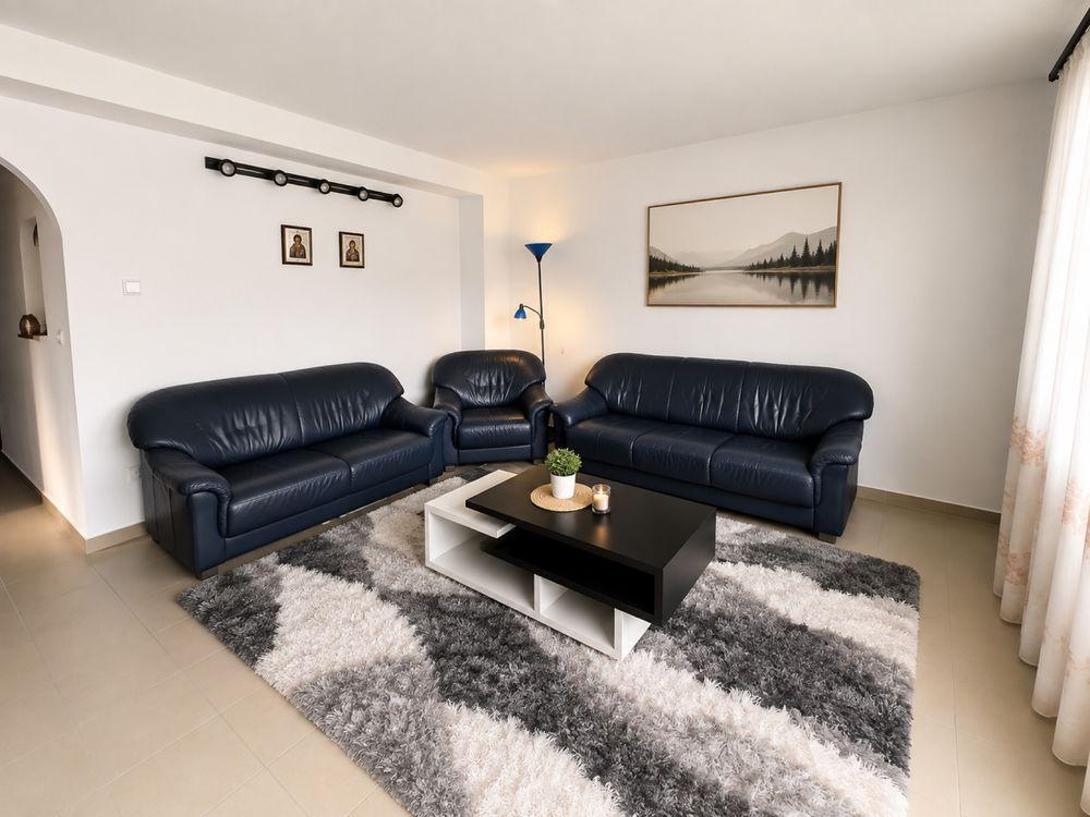 Apartament 3 camere de inchiriat
