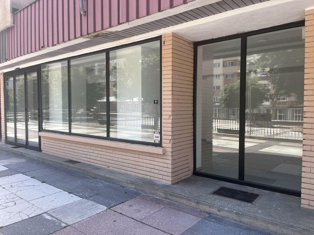 Vand spatiu comercial la parter, Racadau, 105m2