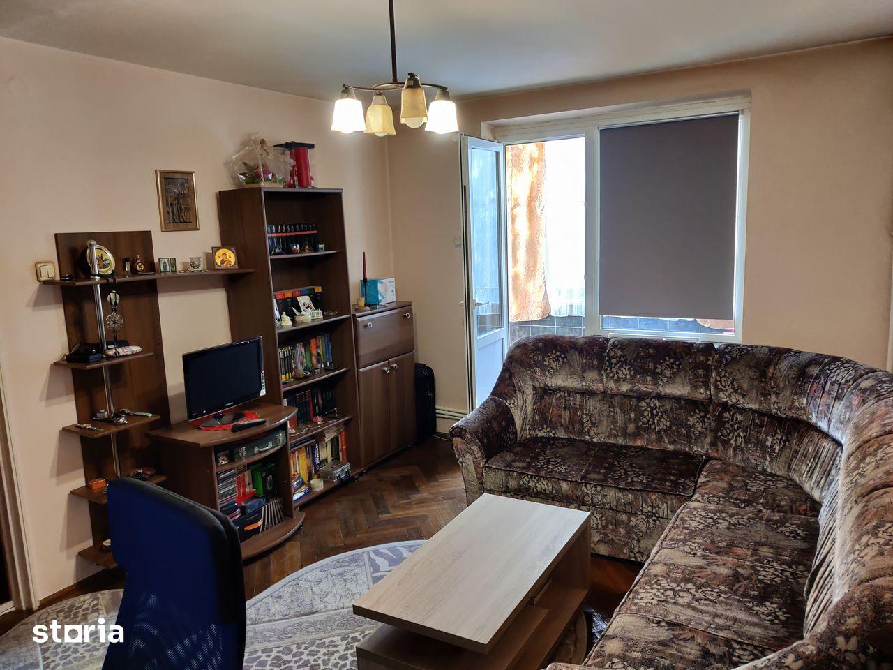 Apartament 3 camere zona Abator, Constanta