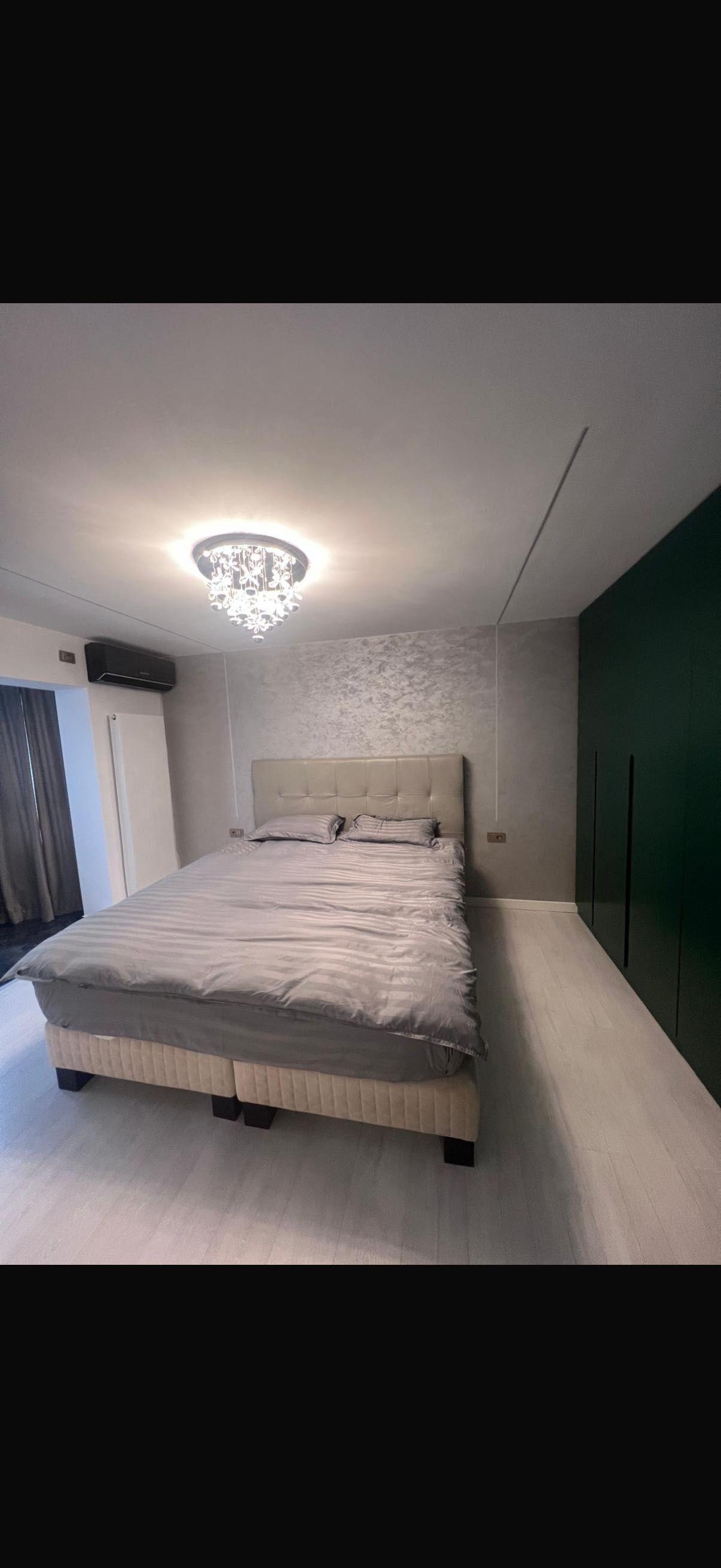 Vând apartament 4 camere în Faleza Nord - imagine 1