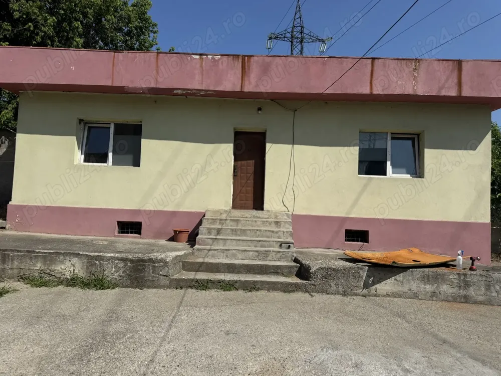 Casa inchiriat . Pretabil firma