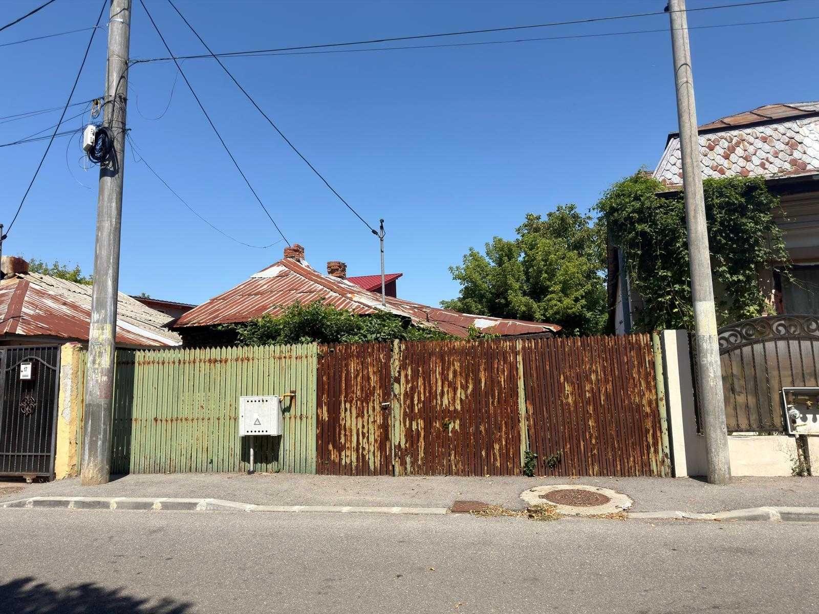 Casa batraneasca de vanzare – CRAIOVA, zona cantonament Universitatea Craiova