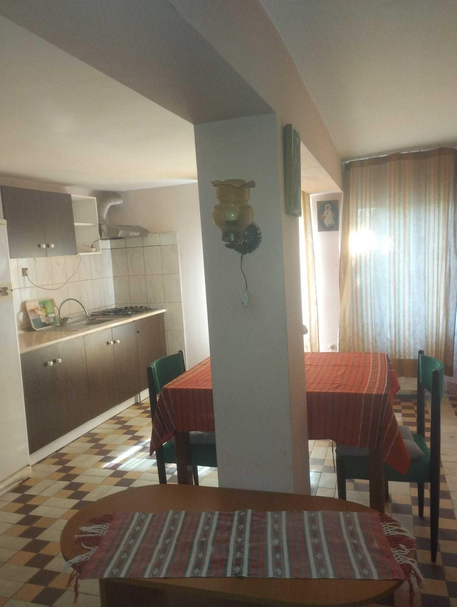 Apartament de inchiriat in vila - imagine 1