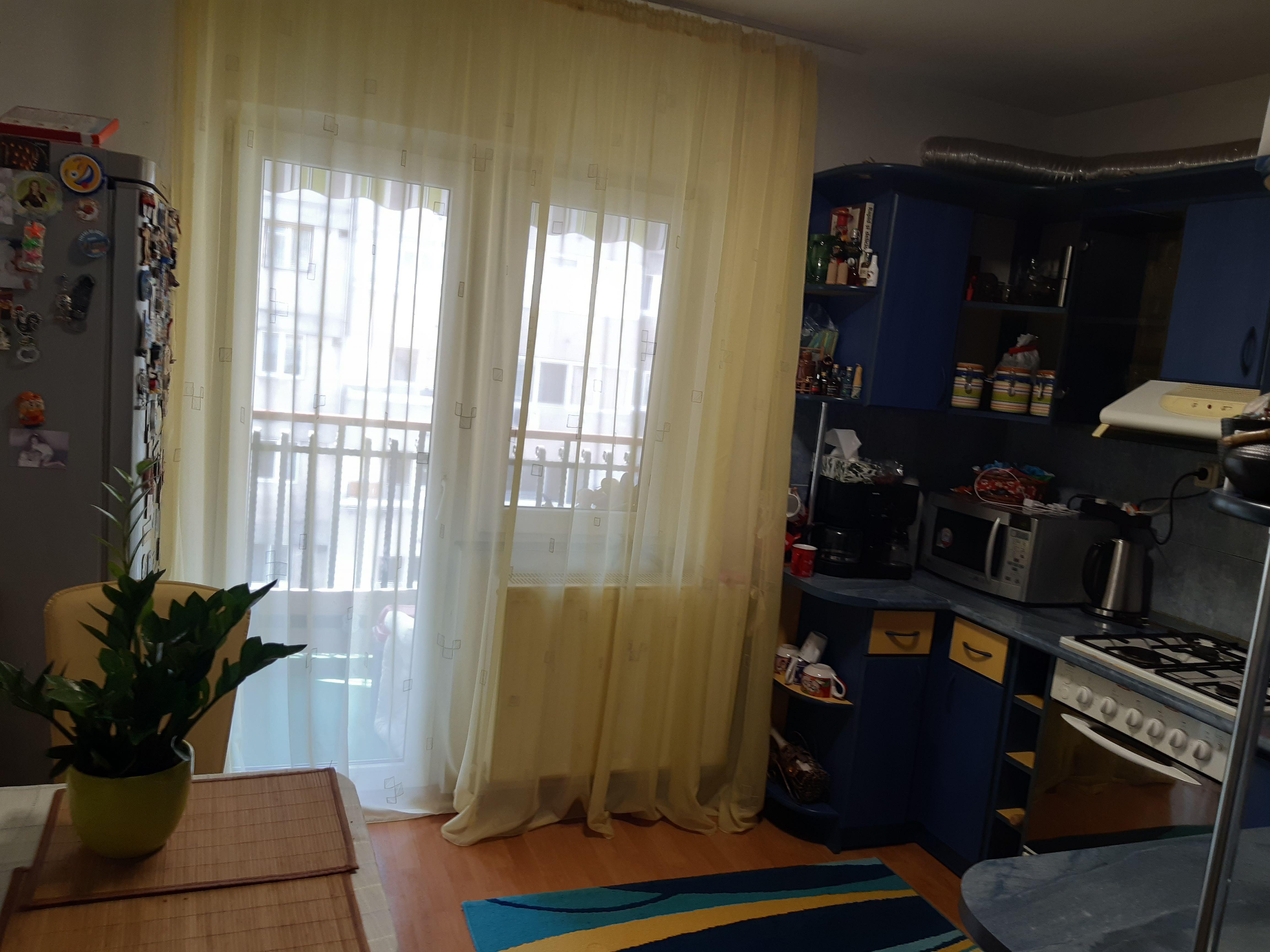 Apartament 3 camere de închiriat în Oradea