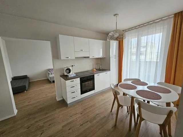 Apartament Modern Central cu 3 camere de inchiriat