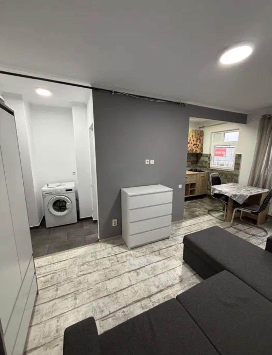 Închiriez garsoniera recent renovată Ploiești Prahova ( Șoseaua Vestului ) - imagine 1