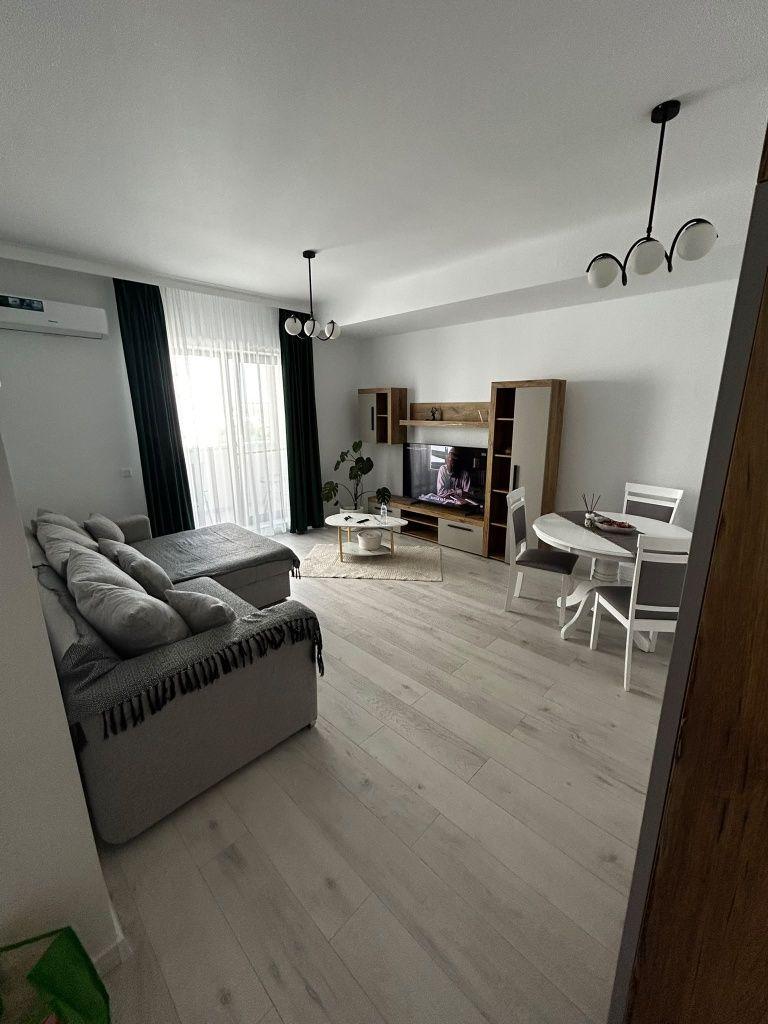 Închiriez apartament 2 camere