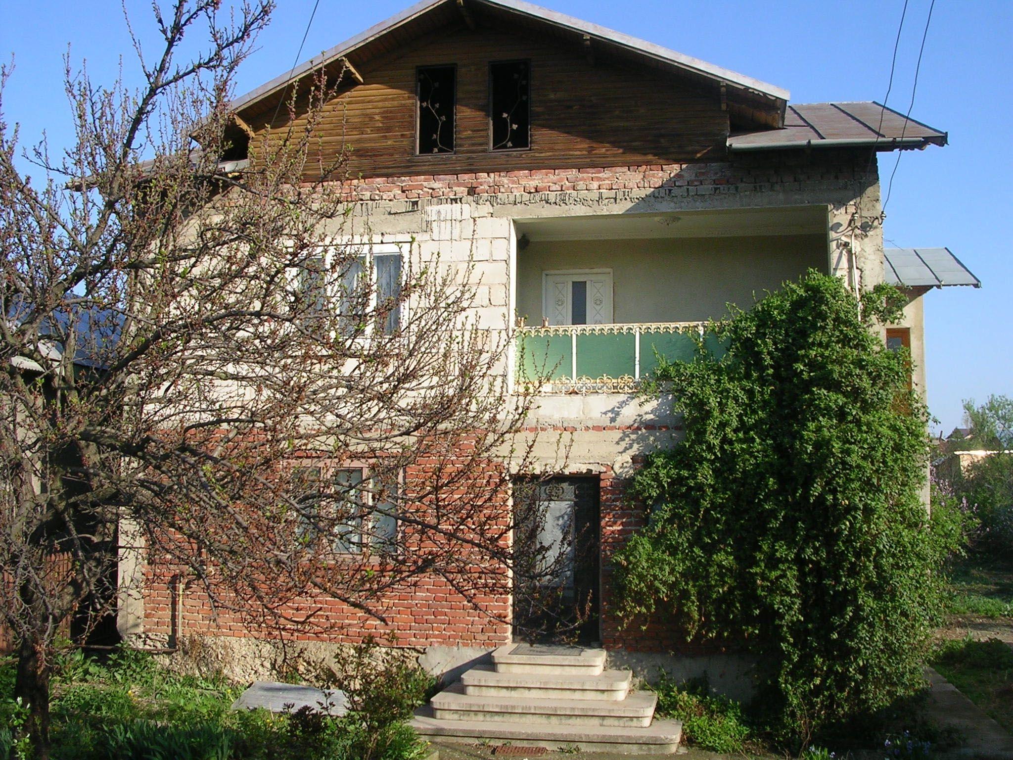 Casă două camere de închiriat Ploieștio-Bucov - imagine 1