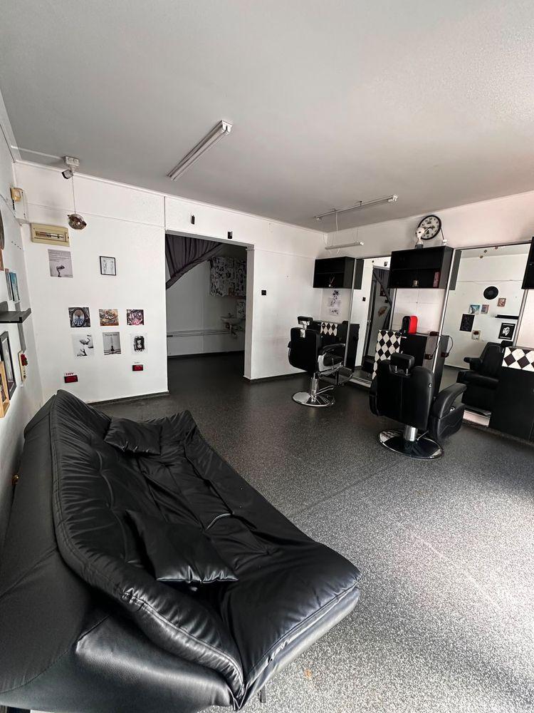 Vând frizerie si salon de tatuaje