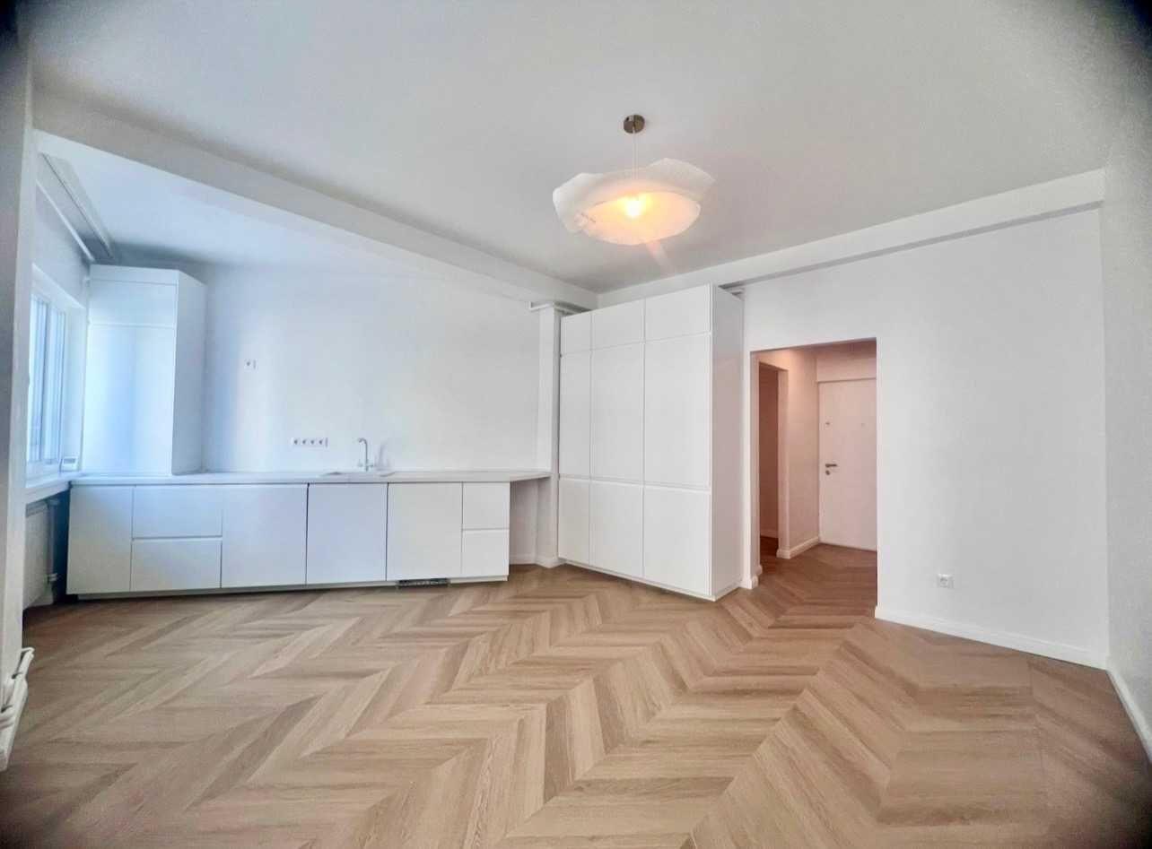 Garsoniera Ultracentrala-RENOVATA- DE VANZARE