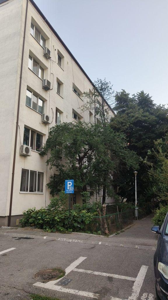 Inchiriez apartament cu 3 camere Cu loc de parcare-– zona Ozana / 1 Decembrie 1918- Din Septembrie 2026