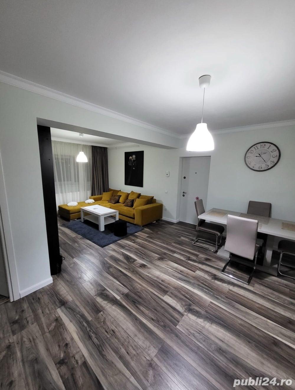 Vand apartament 3 camere