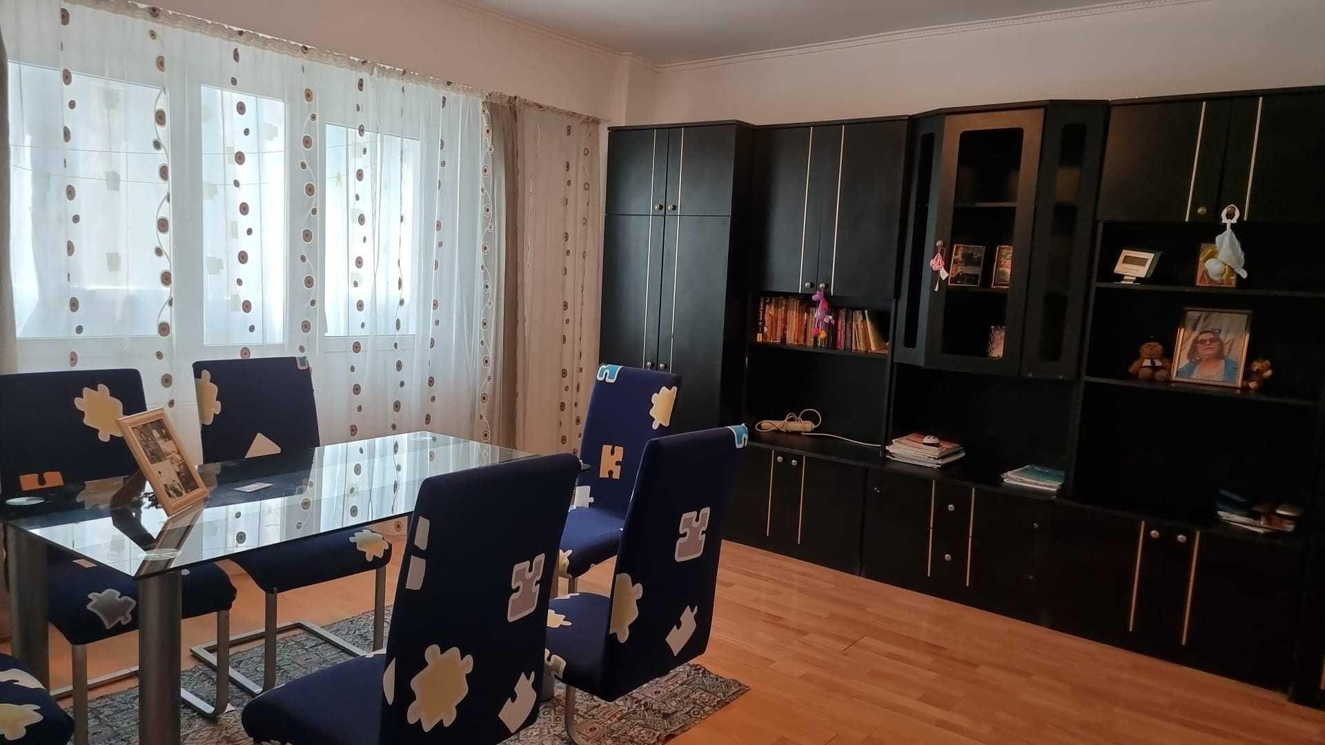 Apartament 3 camere parter, potential comercial/firme, Calea Ferentari - Sebastian