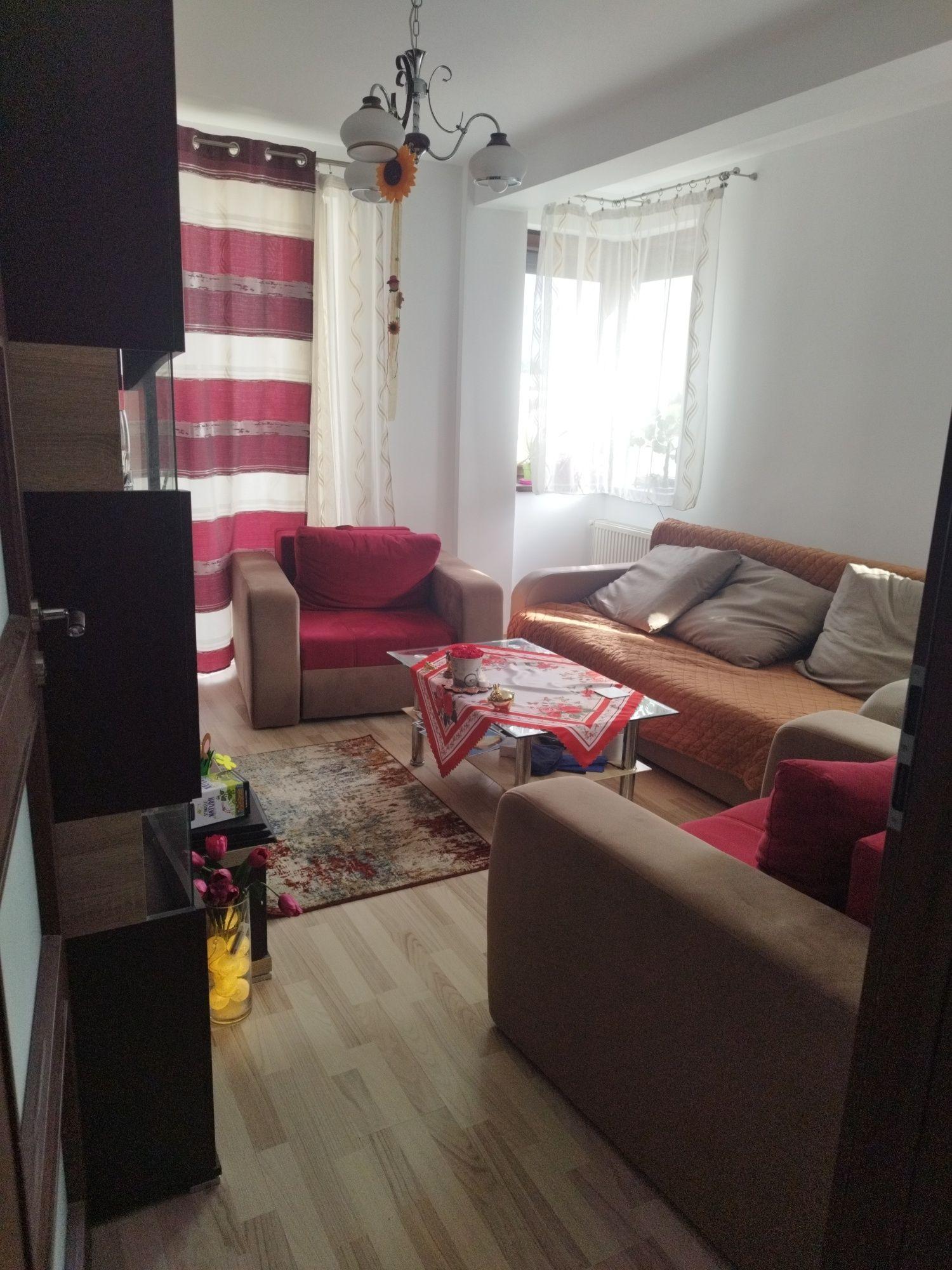 Apartament 3 camere  decomandat, cf 1 cu parcare  subterană langa metrou Râul Doamnei